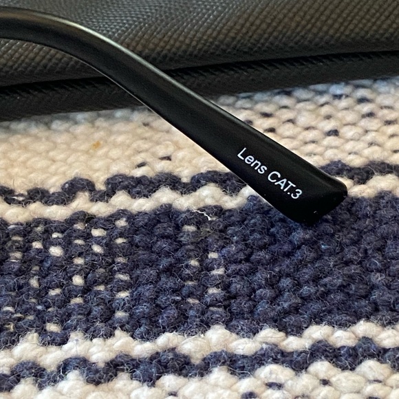 Quay Australia Crazy Love Sunglasses - Picture 8 of 11